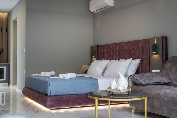 Room 12 of 60