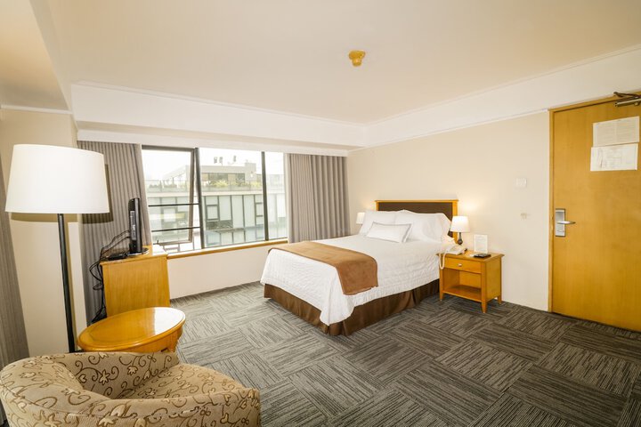Room 25 of 125