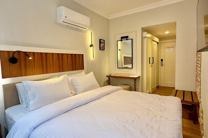 Room 53 of 126