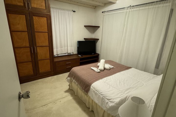Room 25 of 102
