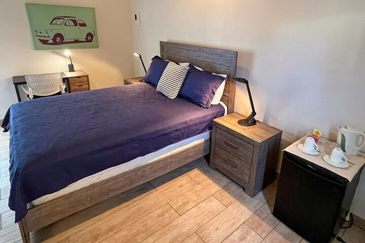 Room 11 of 23