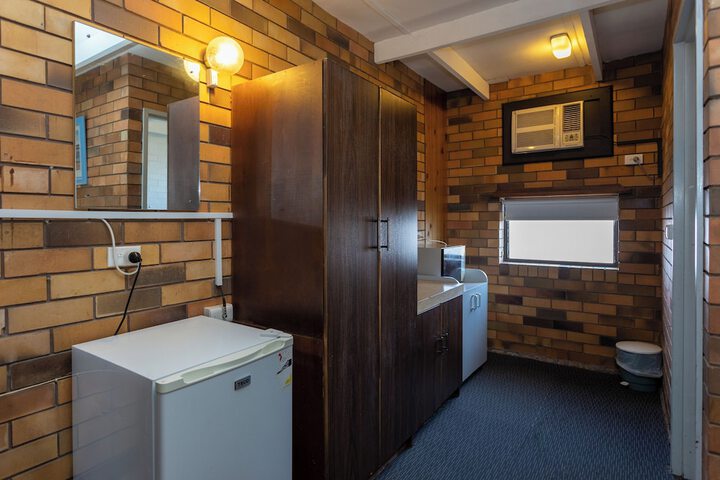 Room 36 of 65