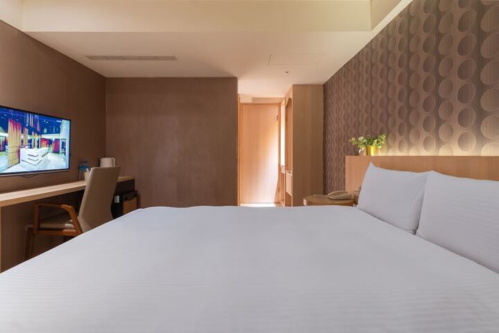 Room 37 of 87