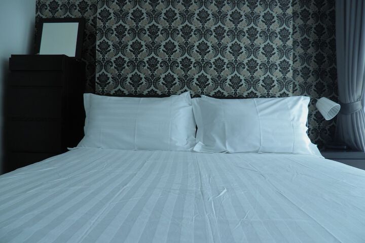 Room 3 of 38