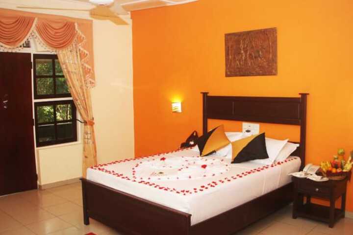 Room 5 of 20