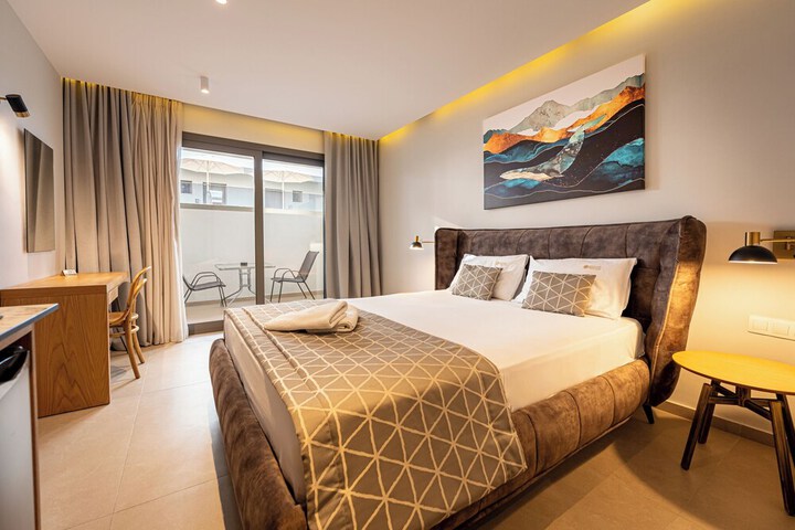Room 12 of 67