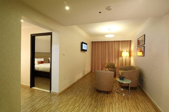 Room 15 of 27