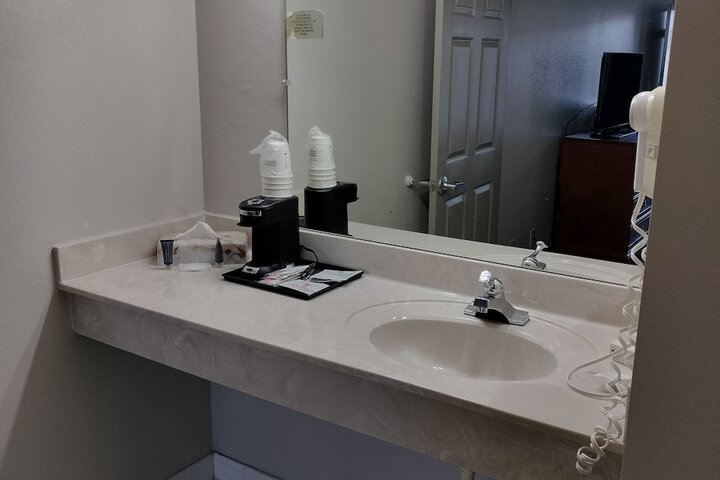 Room 159 of 190