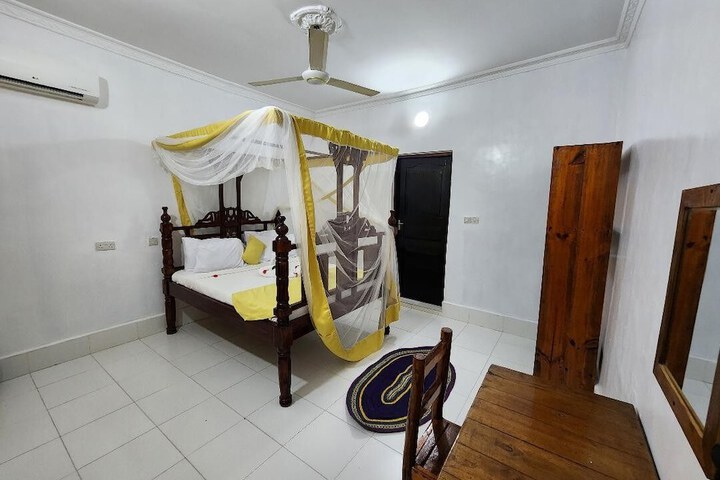 Room 5 of 55