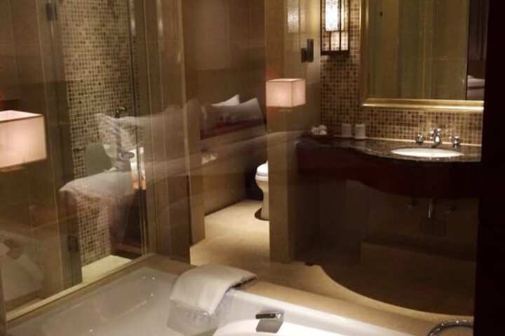 Room 29 of 52