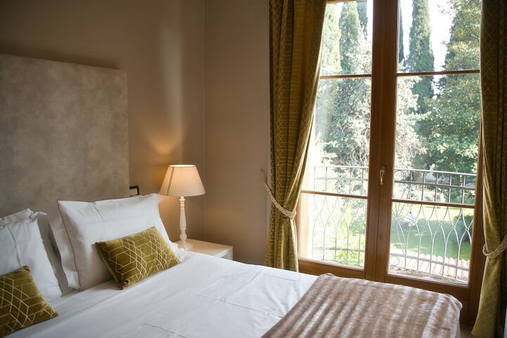 Room 4 of 86
