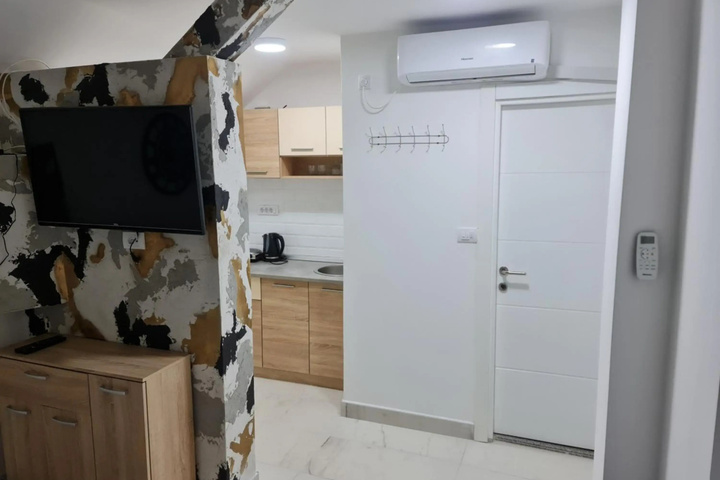 Room 7 of 21
