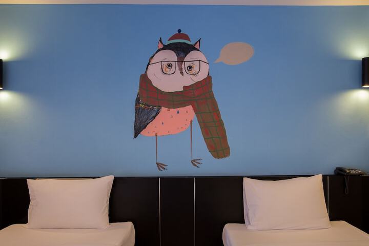 Room 9 of 55