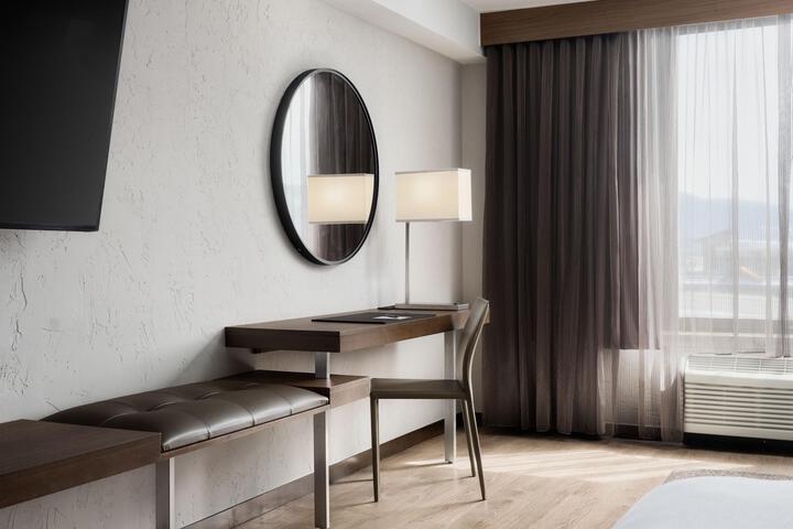 Room 168 of 180
