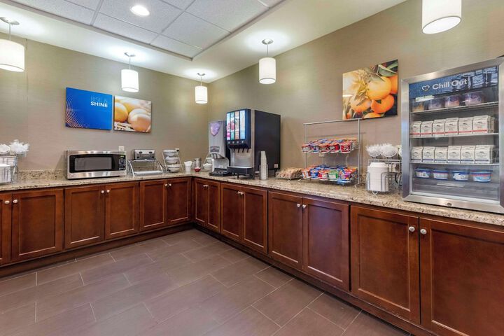 Breakfast area