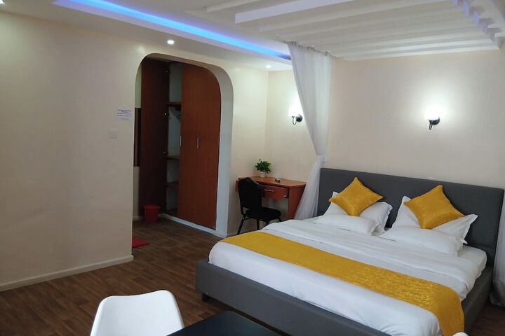 Room 7 of 40