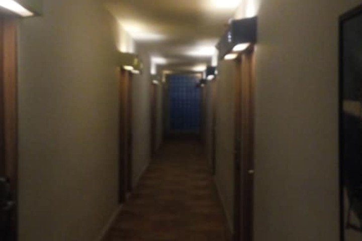 Ballroom/Hall 27 of 31