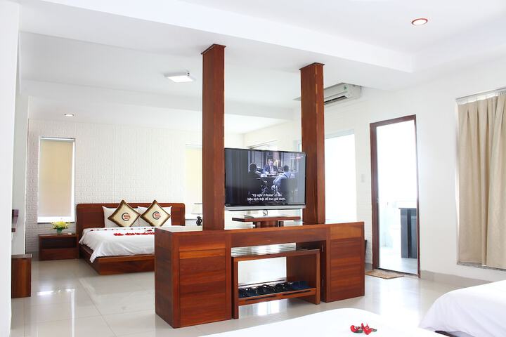 Room 22 of 101