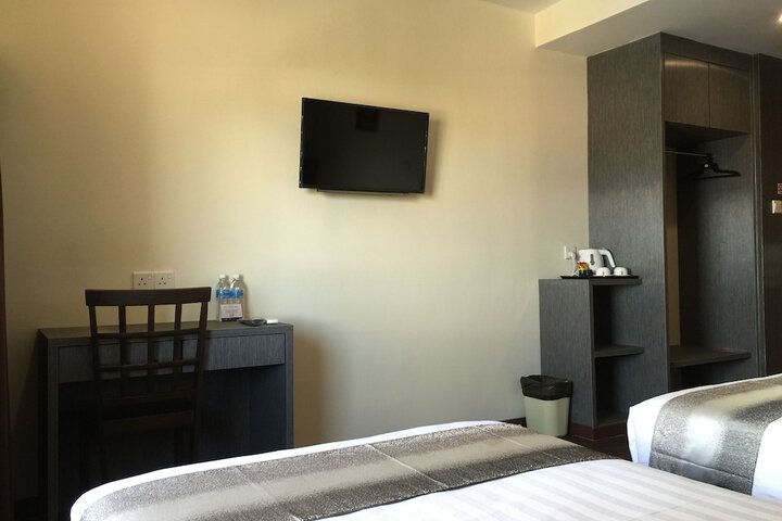 Room 28 of 41