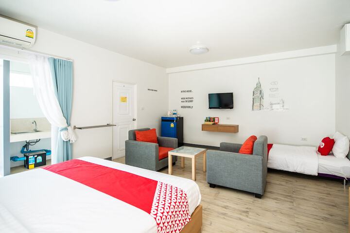 Room 6 of 34