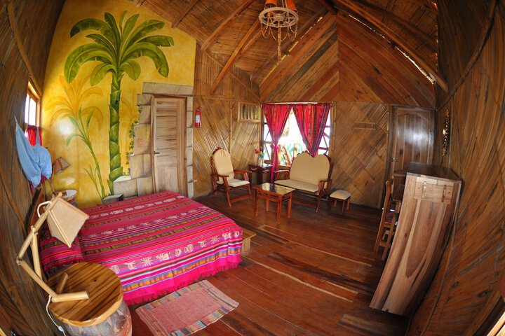 Room 16 of 104