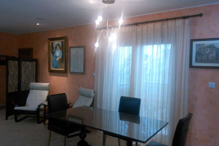 Room 15 of 48
