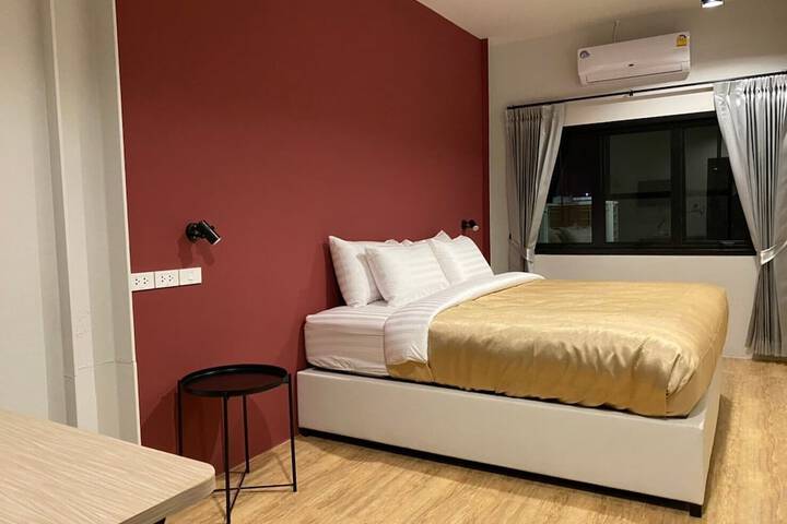 Room 11 of 30