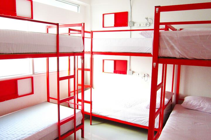 Room 14 of 48