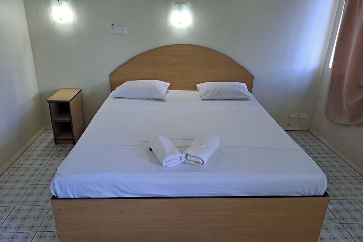 Room 2 of 24