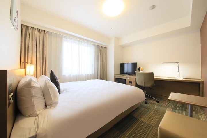 Room 17 of 53