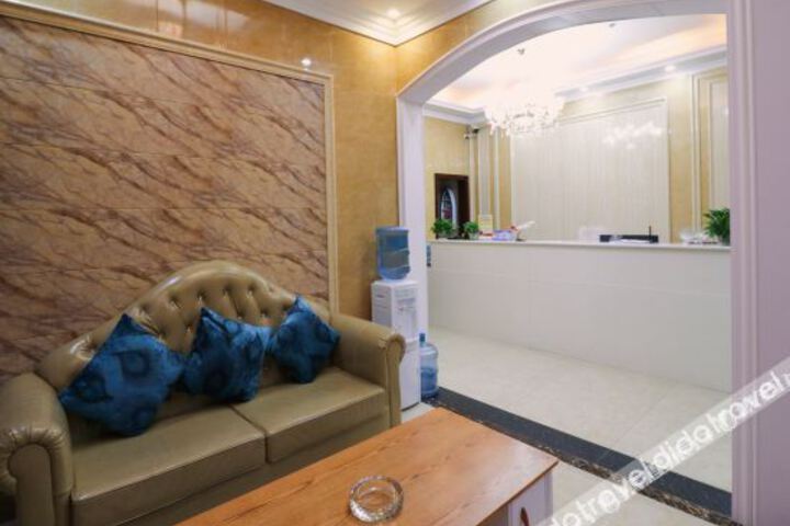 Hotel Interior 11 of 26