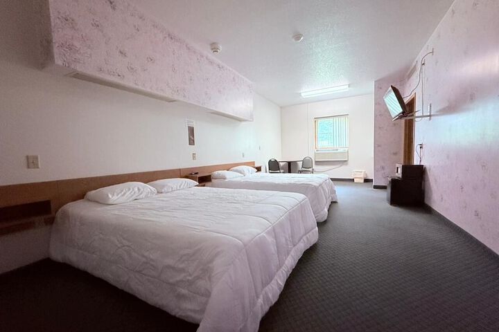 Room 13 of 24