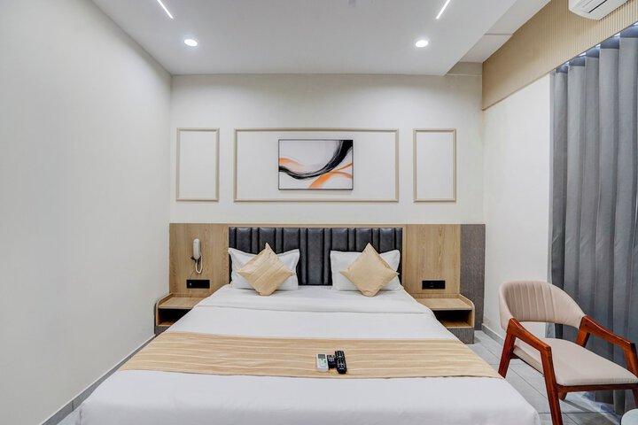 Room 15 of 25