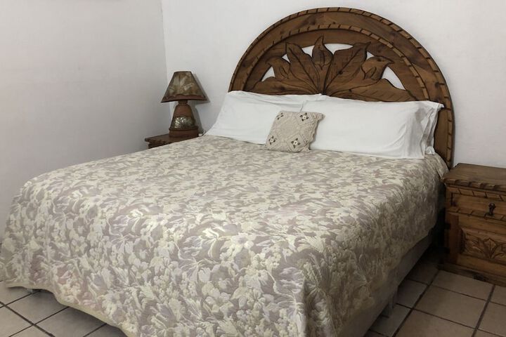 Room 12 of 23