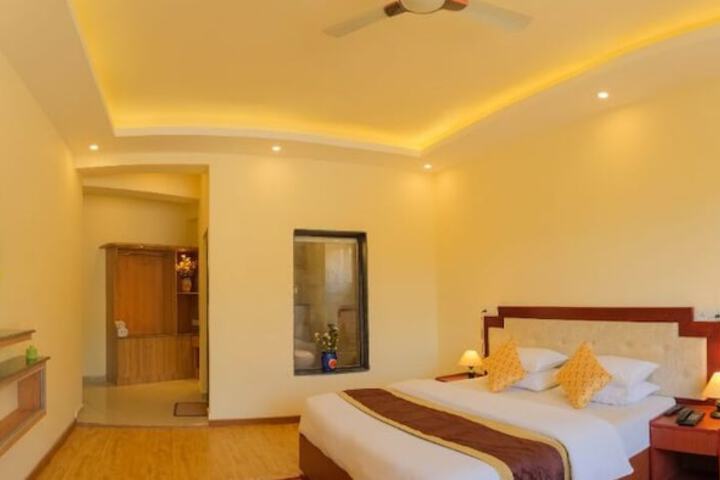 Room 3 of 17