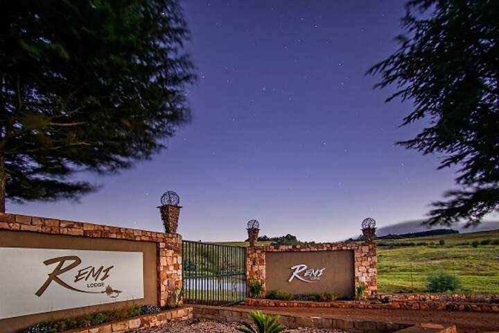 REMI LODGE