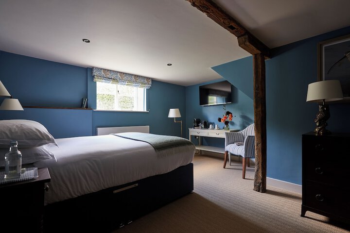 Room 3 of 18