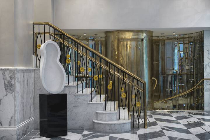 Hotel Lobby