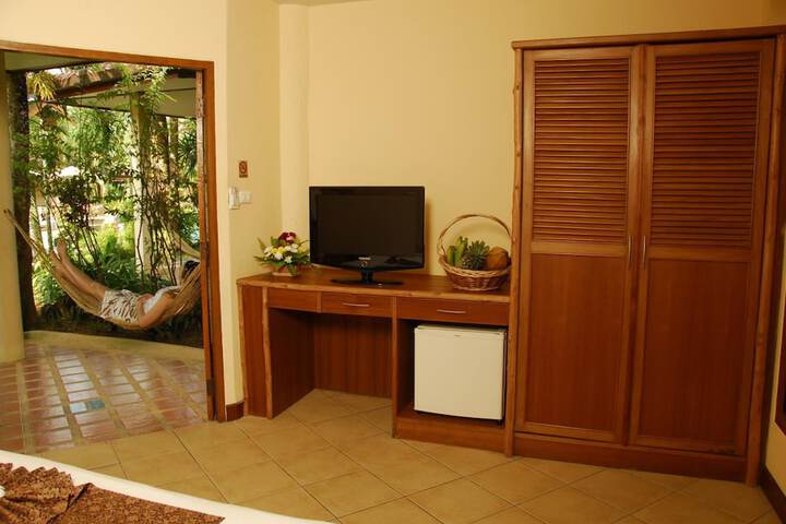 Room 8 of 46