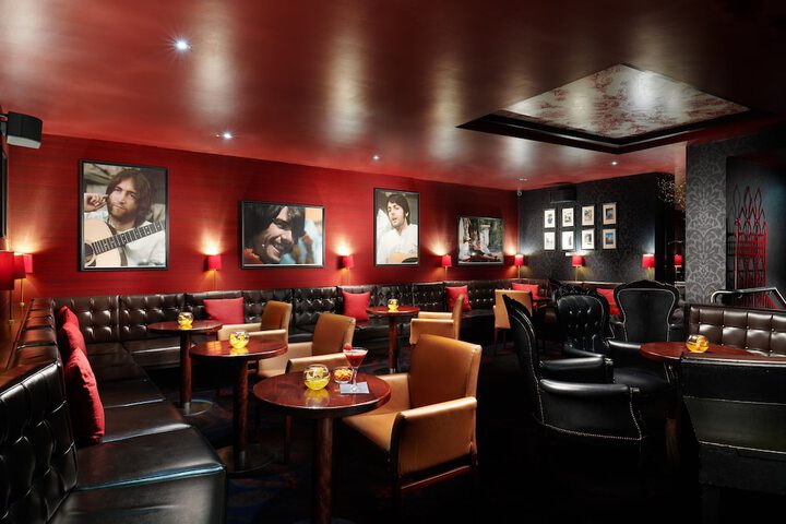 Lounge 69 of 94