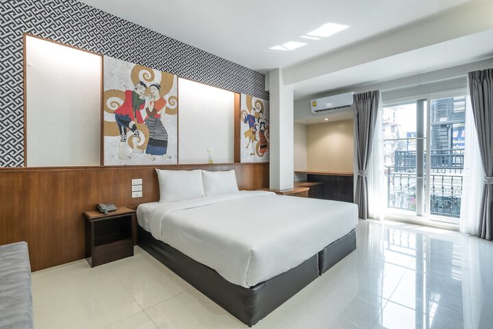 Room 26 of 47