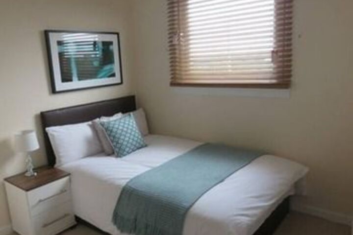 Room 8 of 17