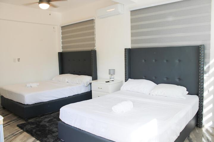 Room 12 of 40