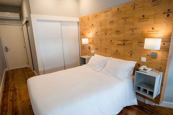 Room 19 of 79