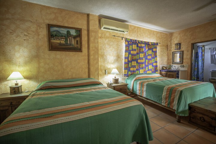 Room 14 of 85