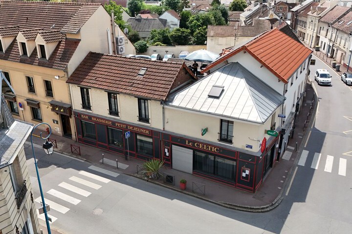 Hotel 70 of 86