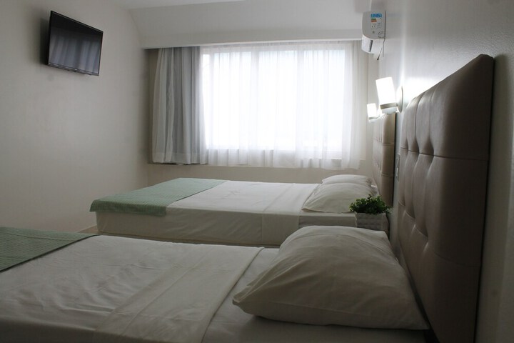 Room 16 of 49