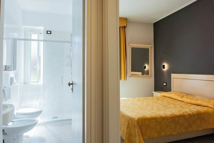 Room 29 of 115