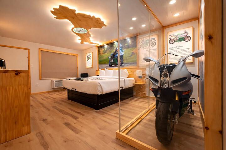 Room 27 of 57