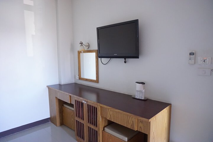 Room 20 of 38